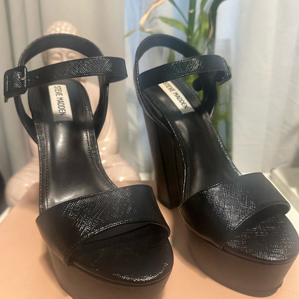 Steve Madden Black Platform Chunky Heel Sandals